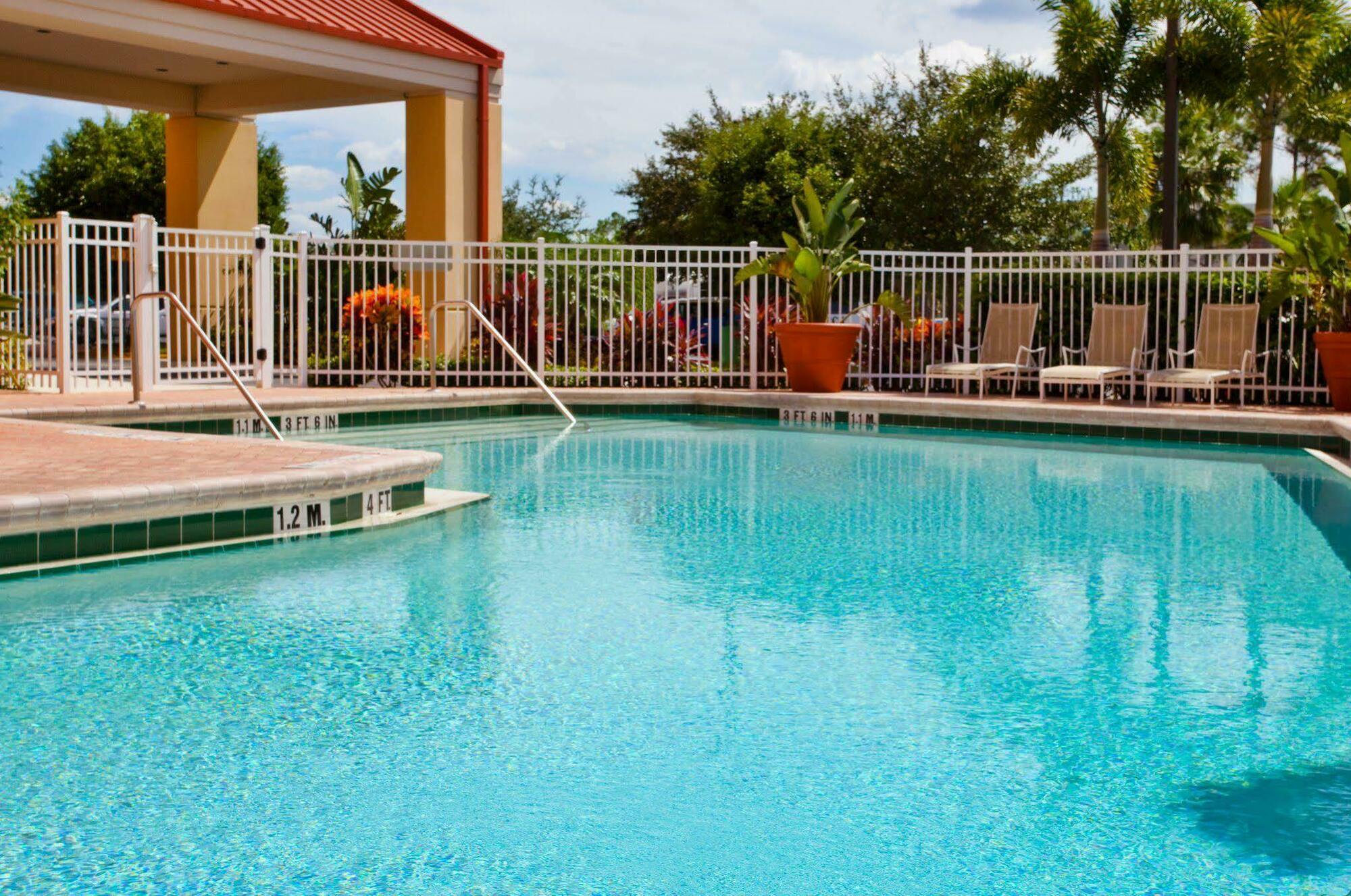 Holiday Inn Express & Suites - Nearest Universal Orlando By Ihg Konforlar fotoğraf